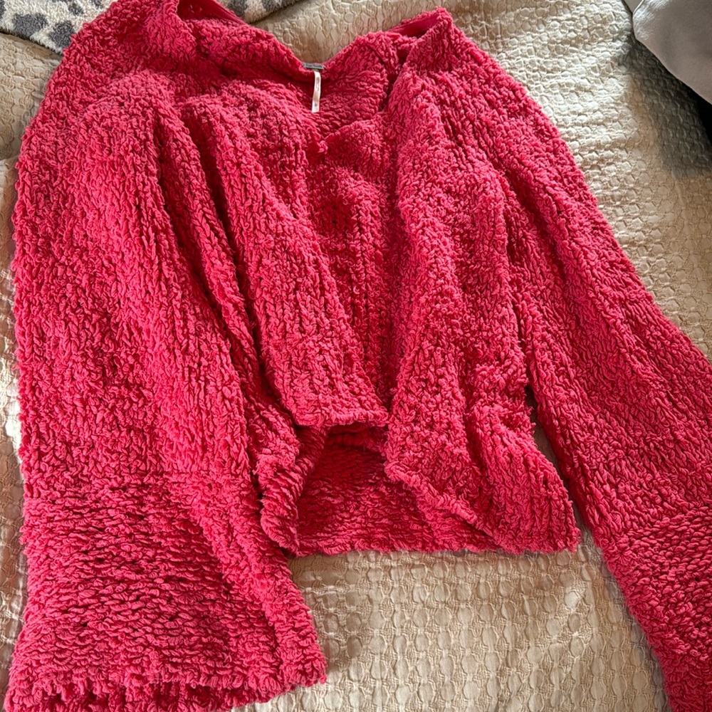 FREE PEOPLE PINK FLARE SLEEVE SWEATER